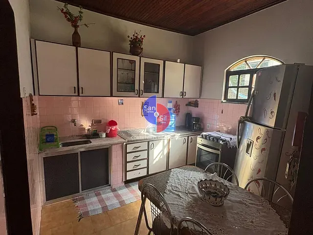 Casa com 500m² 4 quartos e 3 banheiros, à venda, no bairro Caneca Fina em Guapimirim