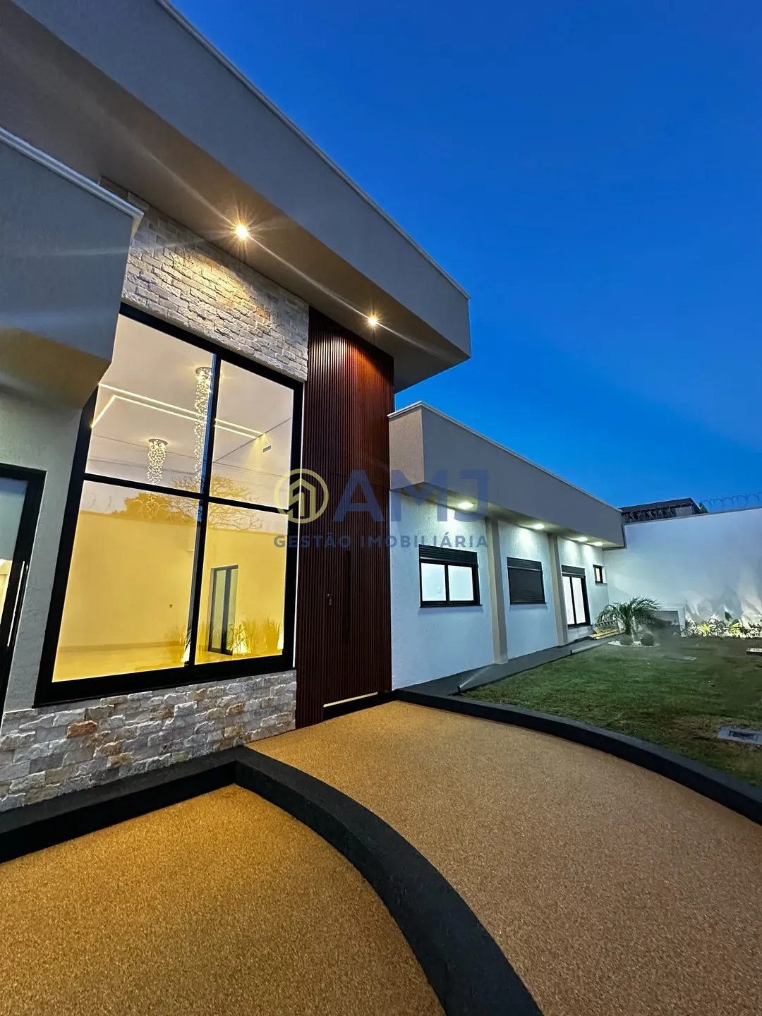 Casa, 3 quartos, 208 m² - Foto 2
