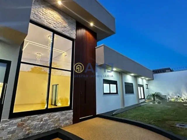 Casa 3 quartos e 4 banheiros, à venda, no bairro Setor Três Marias I em Goiânia