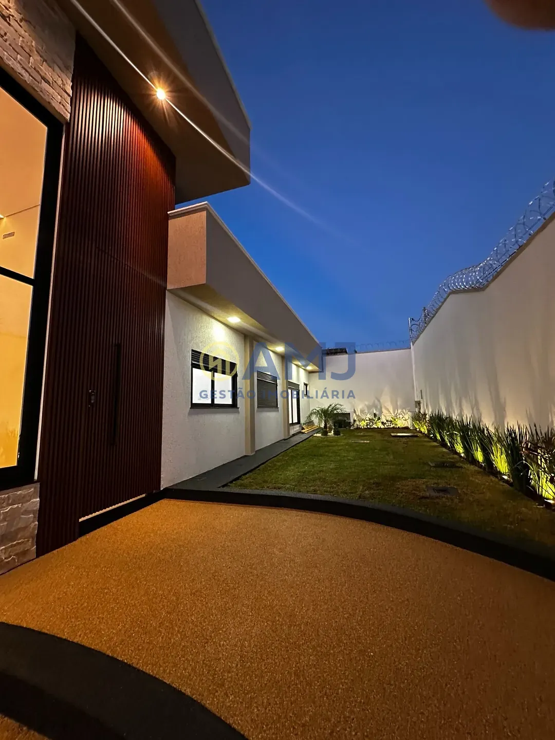 Casa, 3 quartos, 208 m² - Foto 4