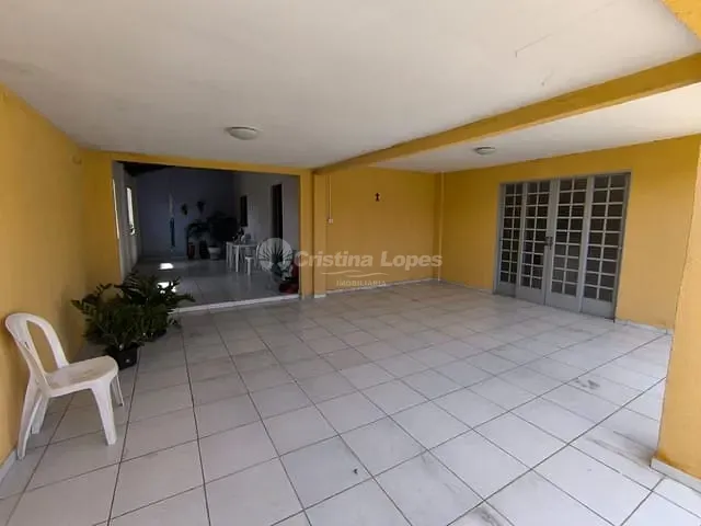 Casa com 184m² 3 quartos e 2 banheiros, à venda, no bairro Bela Vista em Teresina