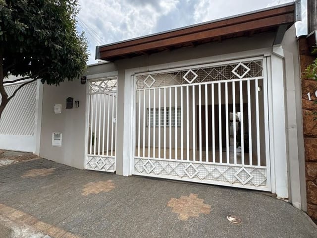 Casa com 150m² 2 quartos e 1 banheiro, à venda, no bairro Parque Nova Carioba em Americana
