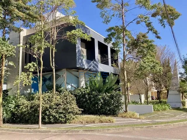 Casa com 450m² 5 quartos e 6 banheiros, à venda, no bairro Anhangabaú em Jundiaí