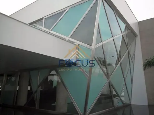 Casa com 450m² 5 quartos e 6 banheiros, à venda, no bairro Anhangabaú em Jundiaí