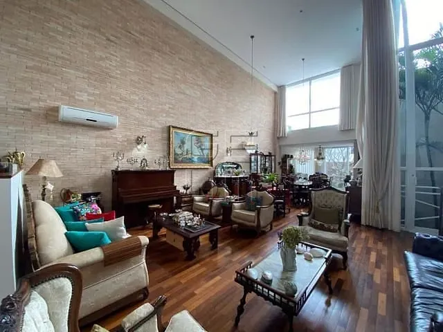 Casa com 360m² 5 quartos e 5 banheiros, à venda, no bairro Esperança em Londrina