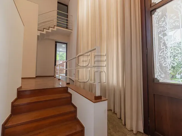 Casa com 360m² 5 quartos e 5 banheiros, à venda ou para alugar, no bairro Esperança em Londrina