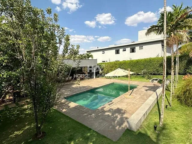 Casa com 1514m² 5 quartos e 6 banheiros, à venda, no bairro Residencial Aldeia do Vale em Goiânia