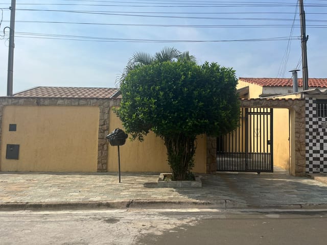 Casa com 250m² 3 quartos e 2 banheiros, à venda, no bairro Jardim Lisa em Campinas