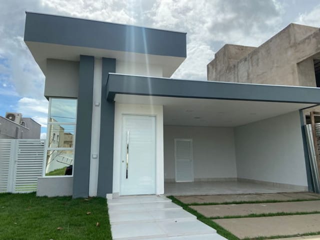 Casa com 180m² 3 quartos e 4 banheiros, à venda, no bairro Condomínio Belvedere em Cuiabá
