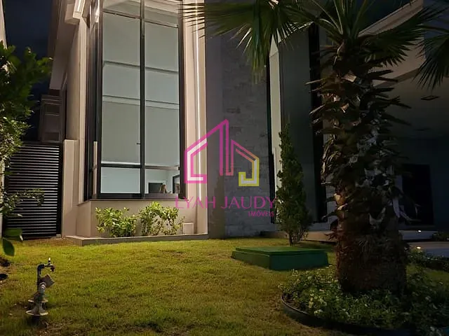 Casa com 430m² 3 quartos e 3 banheiros, à venda, no bairro Parque Amperco em Cuiabá