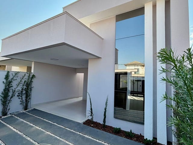 Casa com 210m² 3 quartos e 2 banheiros, à venda, no bairro Residencial Deville em Sinop