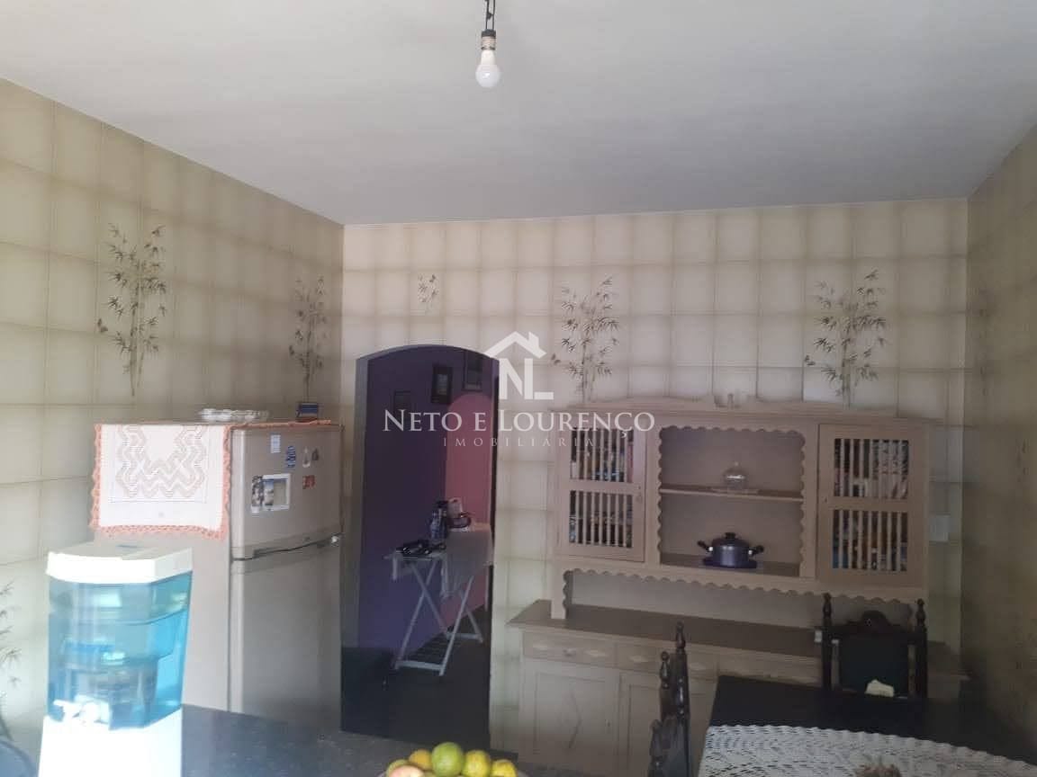 Casa à venda com 2 quartos, 100m² - Foto 4