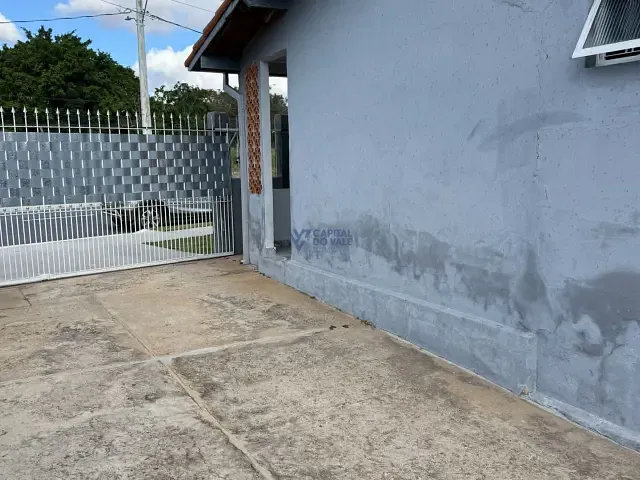 Casa com 274m² 3 quartos e 1 banheiro, à venda, no bairro Jardim Limoeiro em São José dos Campos