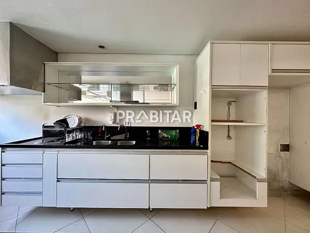 Casa com 550m² 5 quartos e 6 banheiros, à venda, no bairro Boaçava em São Paulo