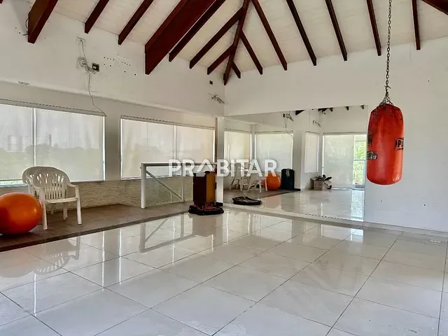 Casa com 550m² 5 quartos e 6 banheiros, à venda, no bairro Boaçava em São Paulo