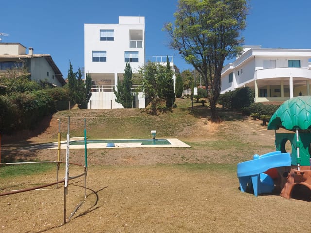 Casa com 1410m² 4 quartos e 2 banheiros, à venda, no bairro Condados da Lagoa em Lagoa Santa