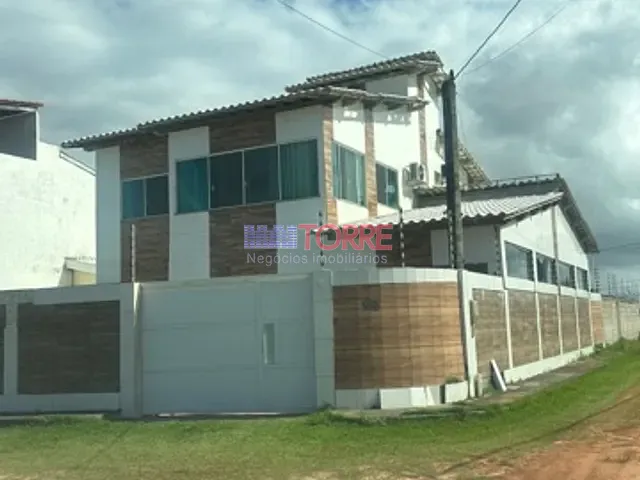 Casa com 418m² 6 quartos e 6 banheiros, à venda, no bairro Olivença em Ilhéus