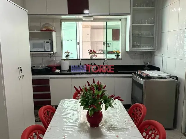 Casa com 418m² 6 quartos e 6 banheiros, à venda, no bairro Olivença em Ilhéus
