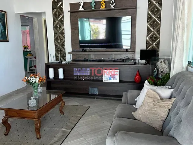 Casa com 418m² 6 quartos e 6 banheiros, à venda, no bairro Olivença em Ilhéus
