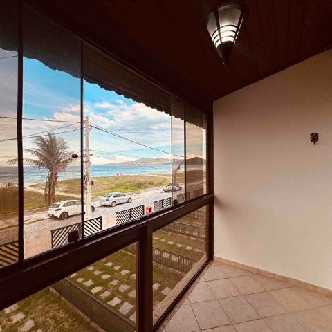 Casa 3 quartos e 3 banheiros, à venda, no bairro Praia do Foguete em Cabo Frio
