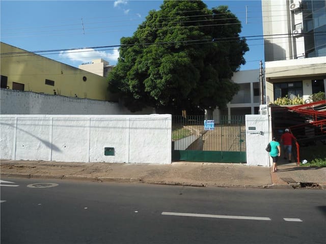 Foto do Casa - Casa para Locação 3 Quartos, 11 Vagas, 10M², Centro, Uberaba - MG | ZUCATO IMOBILIARIA LTDA