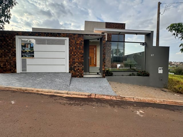 Foto do Casa - Excelente casa à venda no em região privilegiada, no Jardim Moriá em Rolândia! Venha conferir! | Imobiliária Casa Grande - Rolândia