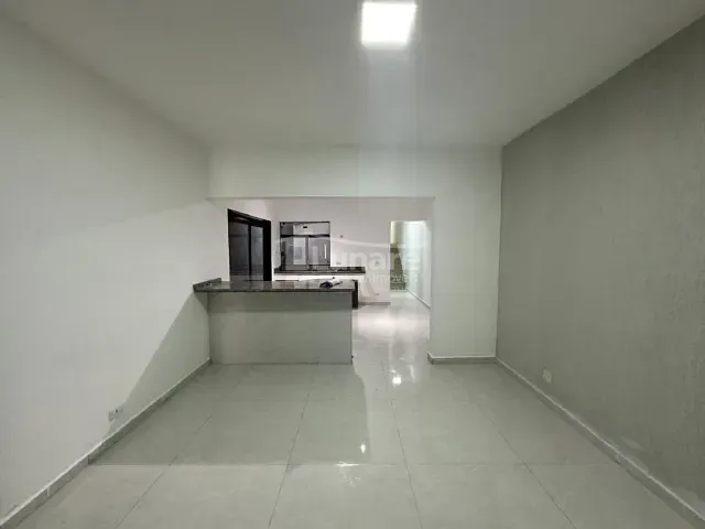 Casa com 175m² 3 quartos e 2 banheiros, à venda, no bairro Vila Suissa em Mogi das Cruzes