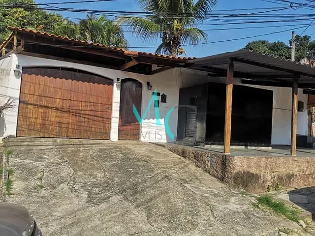 Casa com 660m² 4 quartos e 2 banheiros, à venda, no bairro Campo Grande em Rio de Janeiro