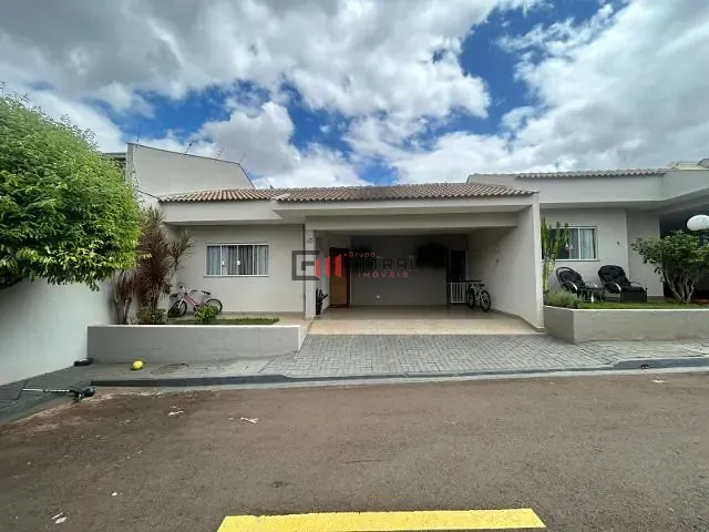 Casa 3 quartos e 2 banheiros, à venda, no bairro Conjunto Habitacional Santiago II em Londrina