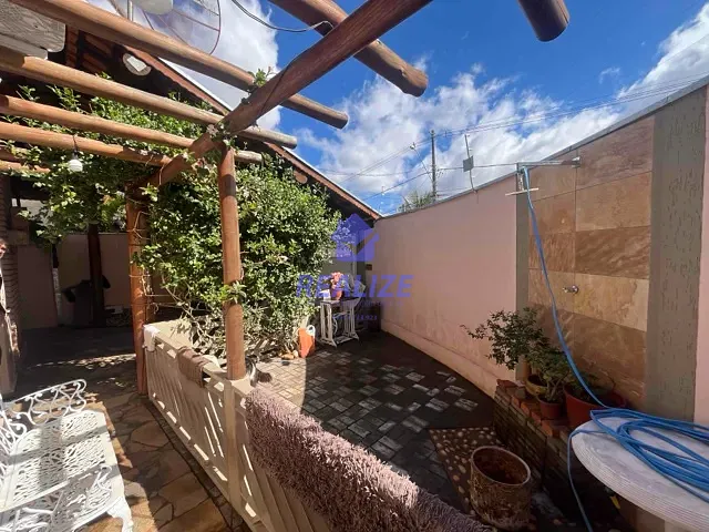 Casa com 165m² 2 quartos e 1 banheiro, à venda, no bairro Jardim Itamaraty em Botucatu
