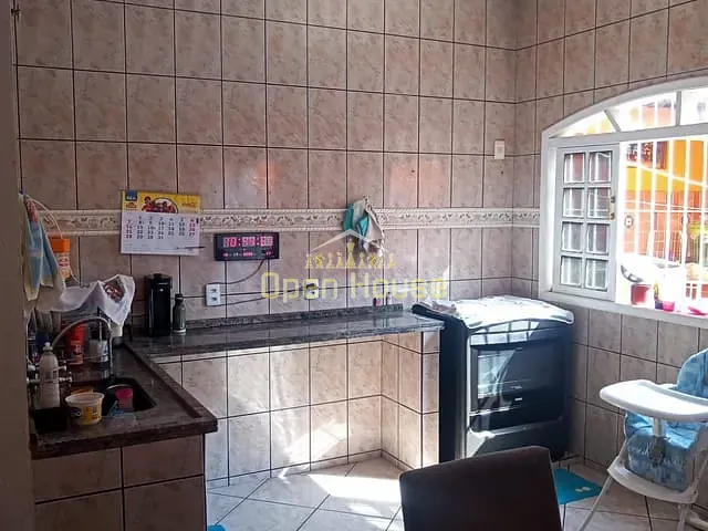 Casa com 332m² 4 quartos e 3 banheiros, à venda, no bairro Tiradentes em Volta Redonda