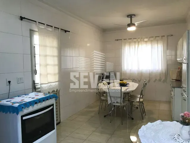 Casa com 363m² 3 quartos e 2 banheiros, à venda, no bairro Parque Paulistano em Bauru