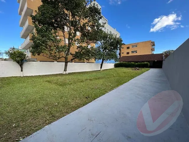 Casa com 675m² 2 quartos e 2 banheiros, à venda, no bairro Caiçara em Praia Grande