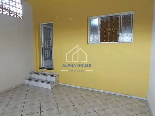 Casa 2 quartos e 2 banheiros, à venda, no bairro Residencial e Comercial Cidade Jardim em Pindamonhangaba