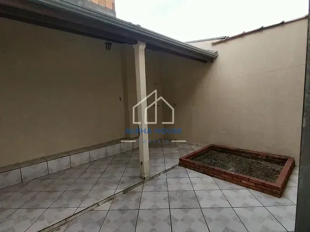 Casa 2 quartos e 2 banheiros, à venda, no bairro Residencial e Comercial Cidade Jardim em Pindamonhangaba