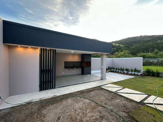 Casa com 360m² 3 quartos e 3 banheiros, à venda, no bairro São José do Imbassaí em Maricá