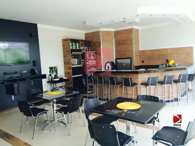 Casa com 444m² 3 quartos e 4 banheiros, à venda, no bairro Rosário em Pirassununga