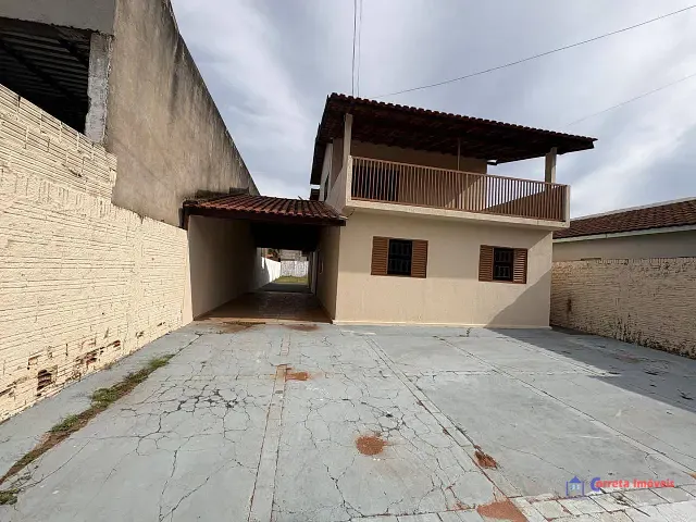 Casa 3 quartos e 2 banheiros, para alugar, no bairro Jardim Alvorada em Três Lagoas