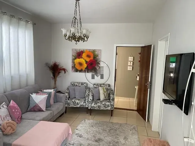 Casa com 300m² 3 quartos e 3 banheiros, à venda, no bairro Pedregulho em Guaratinguetá