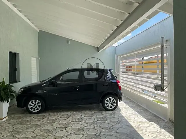 Casa com 300m² 3 quartos e 3 banheiros, à venda, no bairro Pedregulho em Guaratinguetá