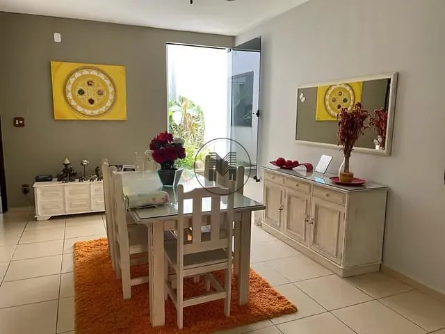 Casa com 300m² 3 quartos e 3 banheiros, à venda, no bairro Pedregulho em Guaratinguetá