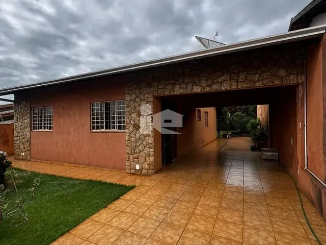 Casa com 348m² 3 quartos e 2 banheiros, à venda, no bairro Jardim Caviuna em Rolândia