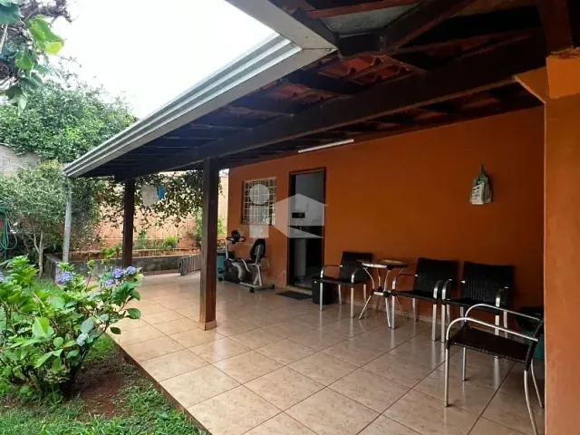 Casa com 348m² 3 quartos e 2 banheiros, à venda, no bairro Jardim Caviuna em Rolândia