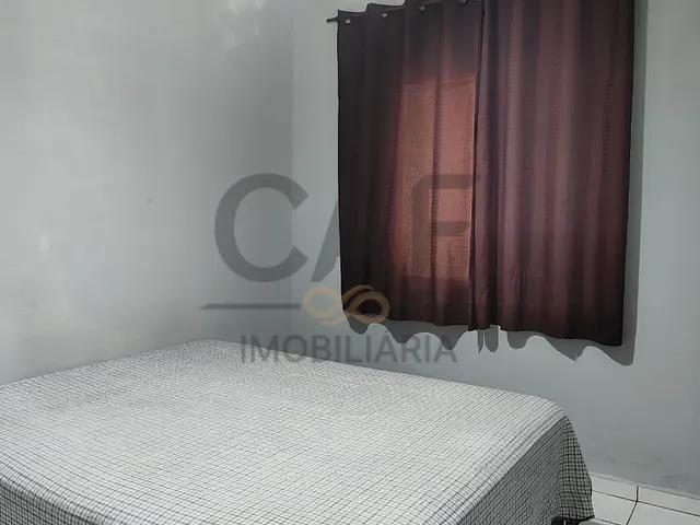 Casa com 250m² 3 quartos e 1 banheiro, à venda, no bairro Florianópolis em Jaguariúna