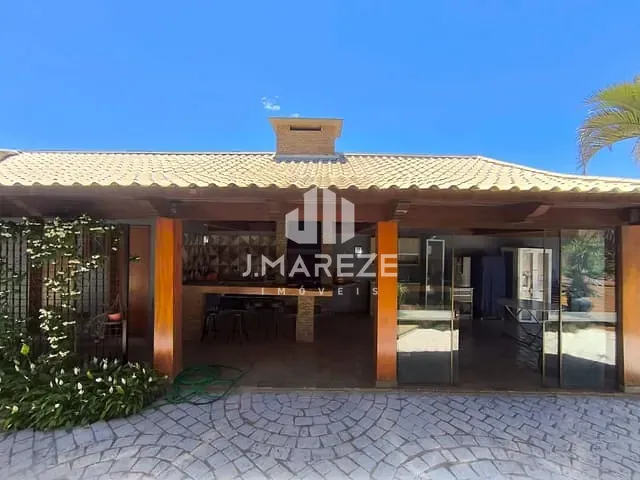 Casa com 1108m² 3 quartos e 2 banheiros, à venda, no bairro Jardim Vale do Sol em Apucarana