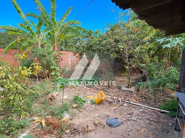 Casa com 240m² 3 quartos e 1 banheiro, à venda ou para alugar, no bairro Esplanada em Araçuaí