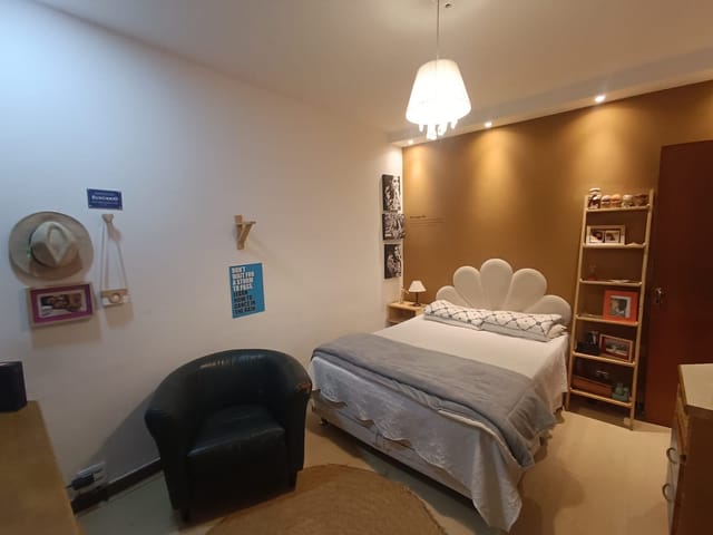 Casa 3 quartos e 3 banheiros, à venda, no bairro Vila Valqueire em Rio de Janeiro