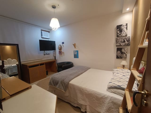 Casa 3 quartos e 3 banheiros, à venda, no bairro Vila Valqueire em Rio de Janeiro