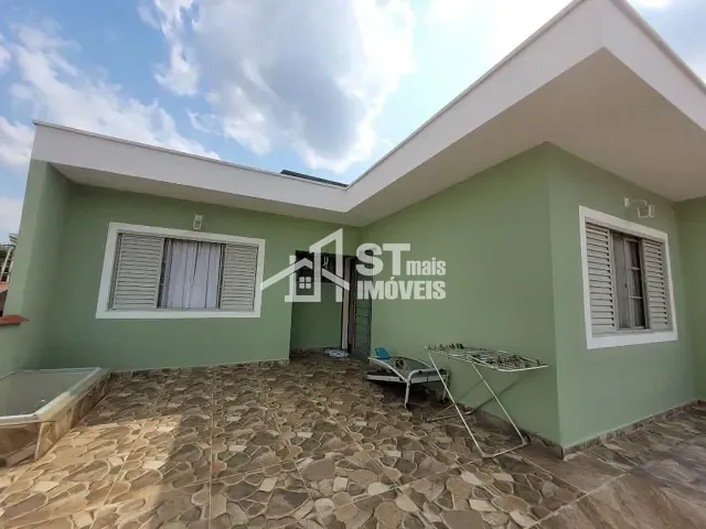 Casa com 200m² 2 quartos e 2 banheiros, à venda, no bairro Centro em Andradas