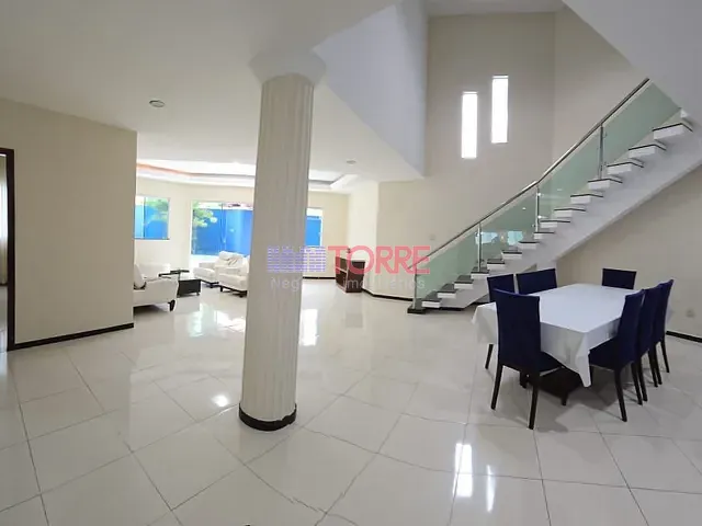 Casa 4 quartos e 4 banheiros, à venda, no bairro Nossa Senhora da Vitória em Ilhéus